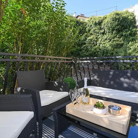 Lera With Private Parking, 150m From Sea 아파트 *